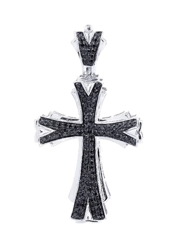 Diamond Cross Pendant | 0.64 Carats | 7.28 Grams