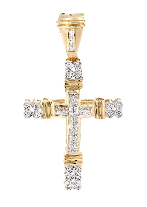 Diamond Cross Pendant | 0.68 Carats | 7.11 Grams