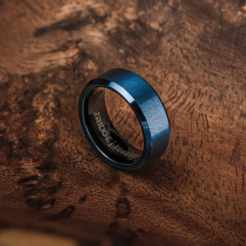 alpine-navy-beveled-ring