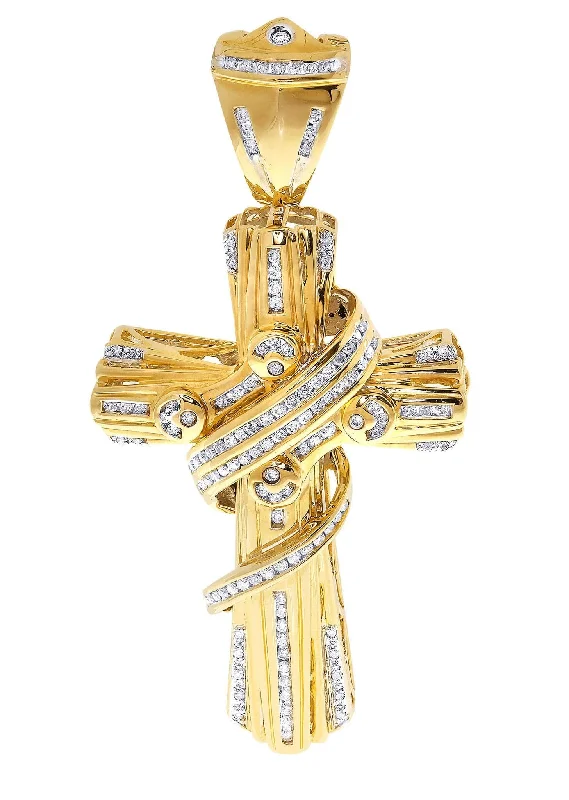 Diamond Cross Pendant| 1.62 Carats| 29.77 Grams