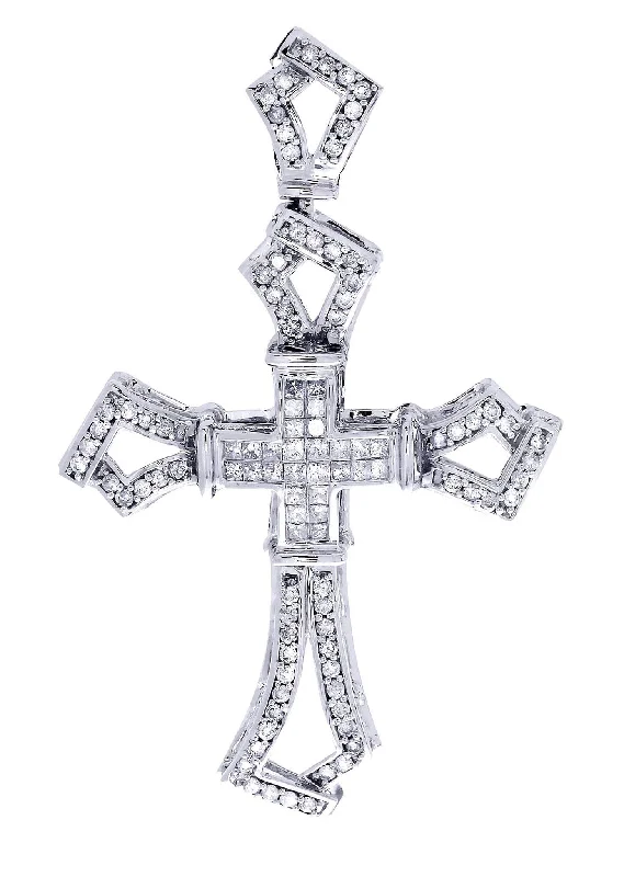 Diamond Cross Pendant| 1.78 Carats| 13.13 Grams