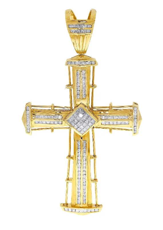 Diamond Cross Pendant| 3.08 Carats| 30.37 Grams