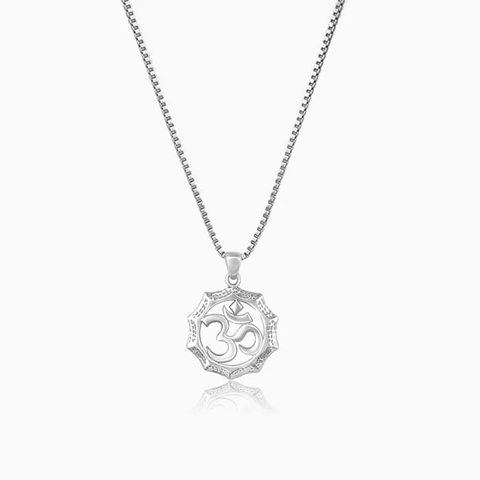 Silver Graceful Om Pendant With Box Chain For Him