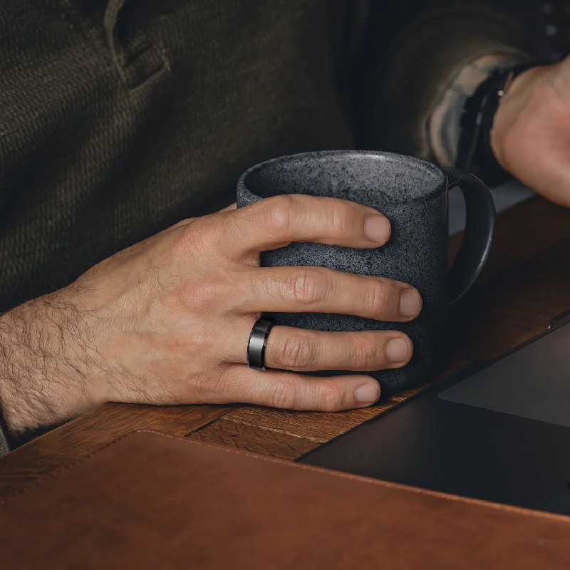 royal-black-beveled-ring