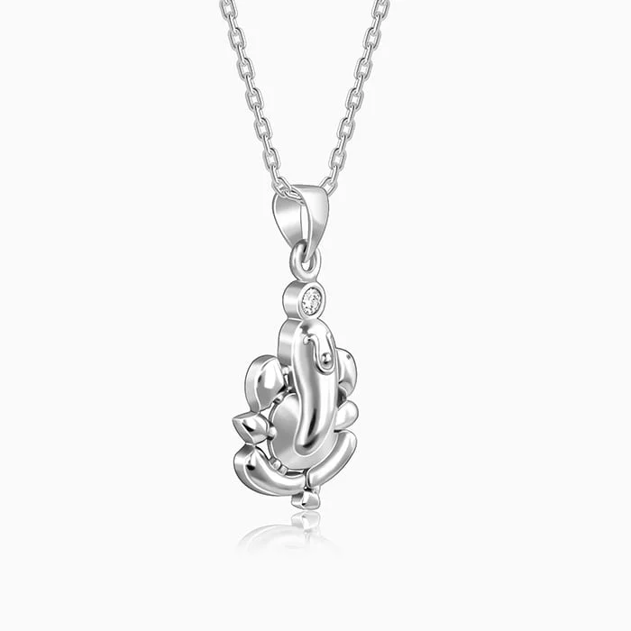 silver-ganapathi-pendant-with-link-chain-for-him