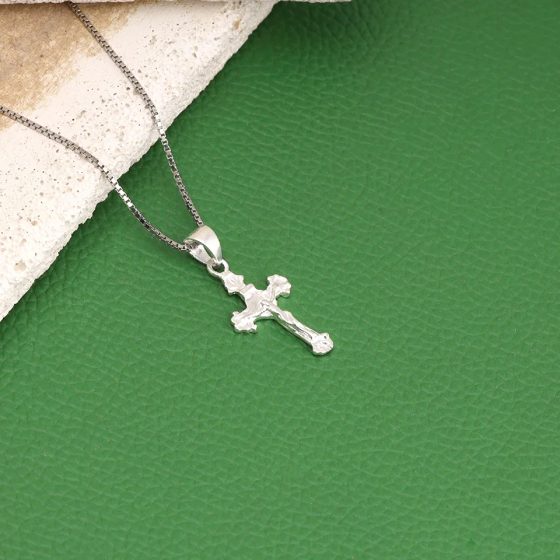 silver-plated-cross-with-jesses-pendant