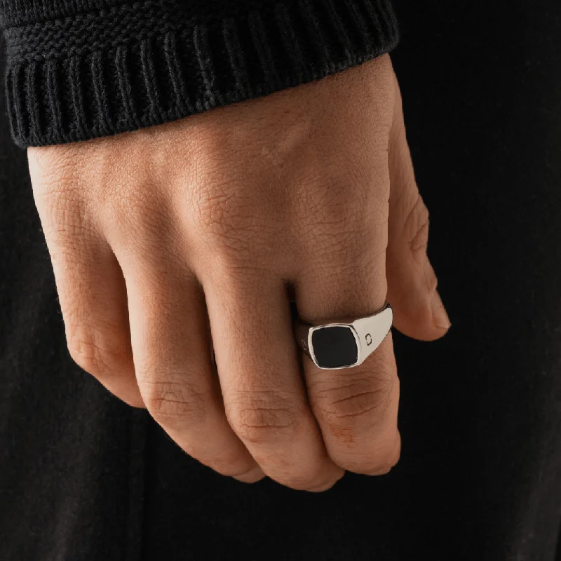 squared-stone-ring-silver