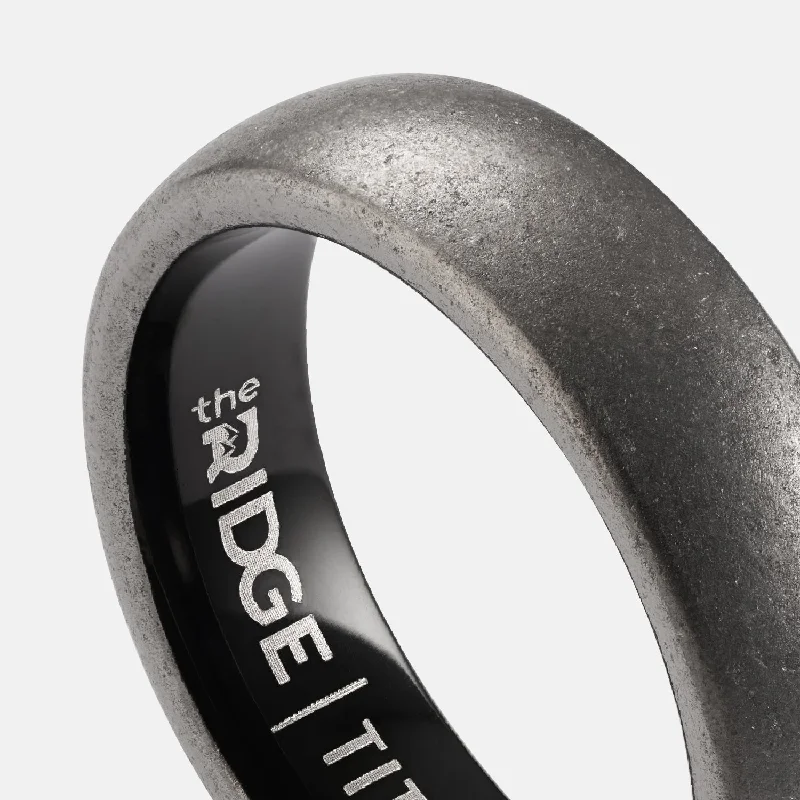 stonewashed-titanium-rounded-ring